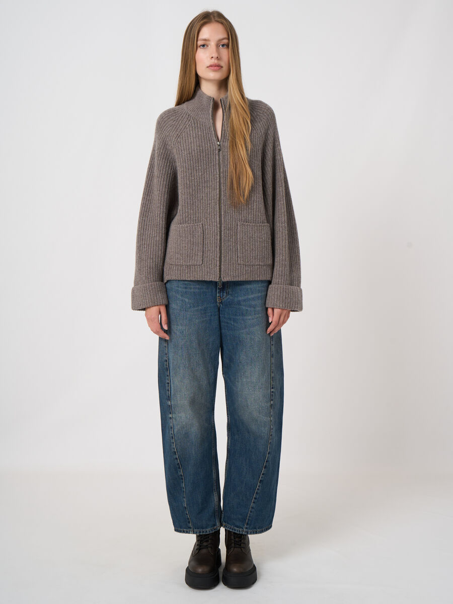 Rippstrickjacke mit Rei&szlig;verschluss aus Lammwolle image number 6
