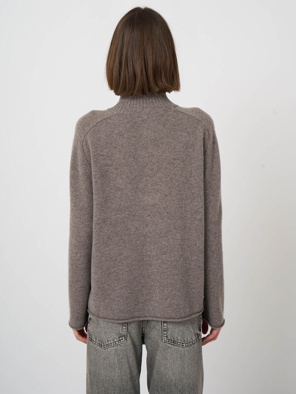 Italian Lambswool Cardigan with Stand Collar image number 6