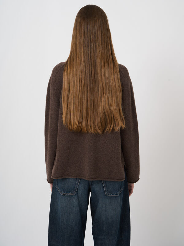 Strickjacke aus italienischer Lammwolle mit Stehkragen image number 4