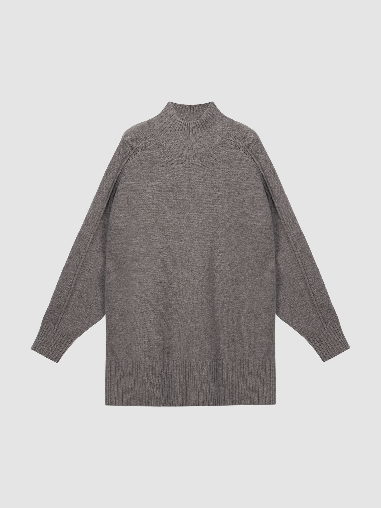 Lange trui van Italiaanse lamswol met mock neck