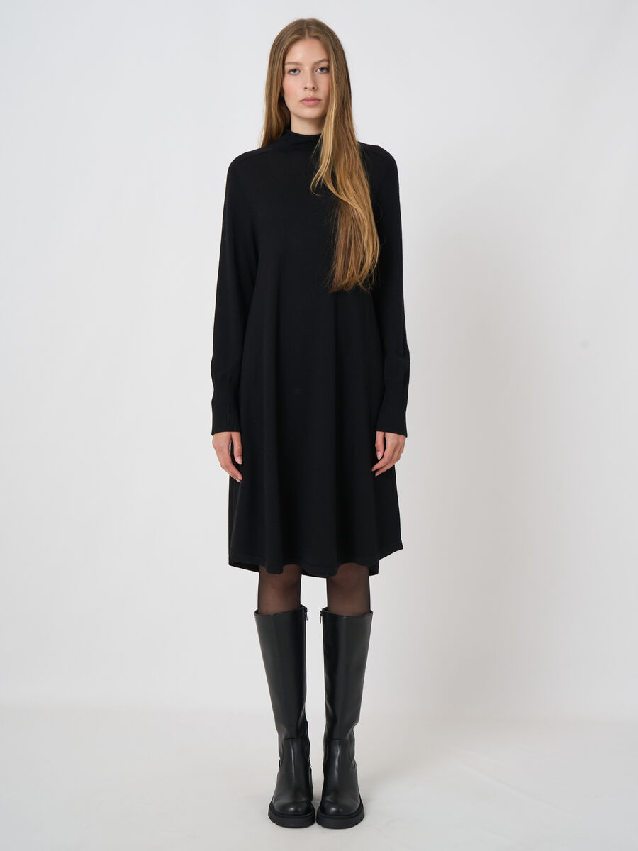 Merinowollkleid mit Stehkragen image number 0