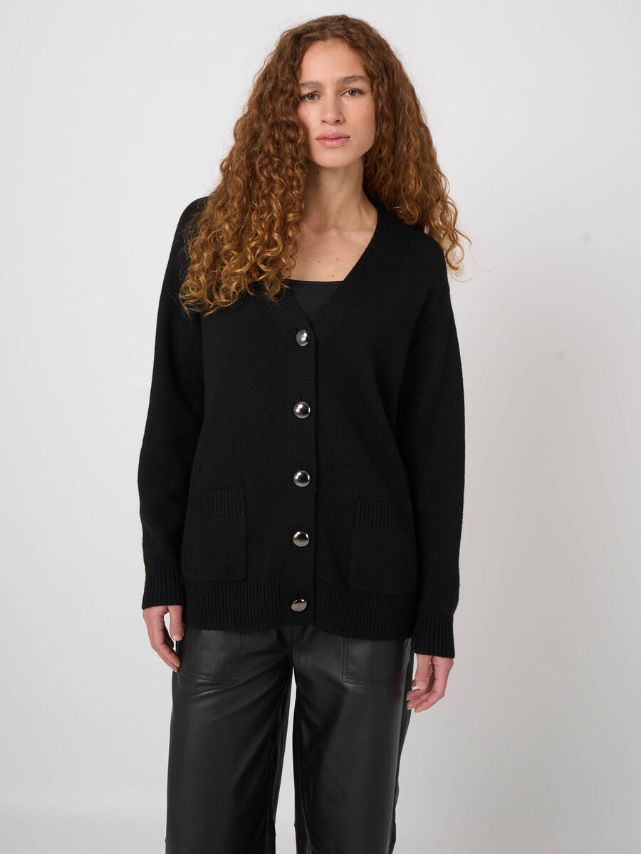 Cardigan oversize en m&eacute;rinos &agrave; boutons m&eacute;talliques image number 4