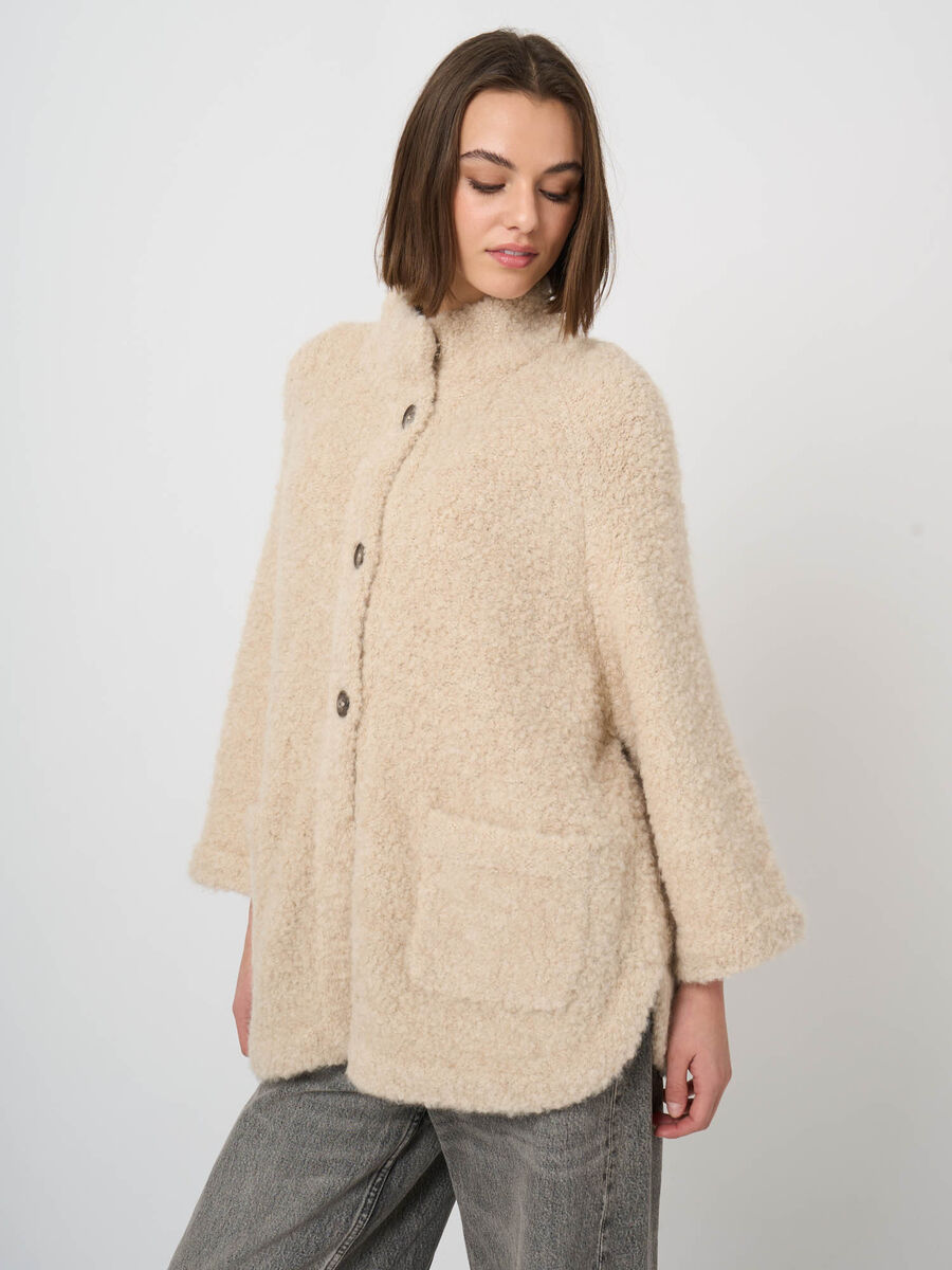 Cardigan-veste oversize en boucl&eacute; alpaga-laine image number 9