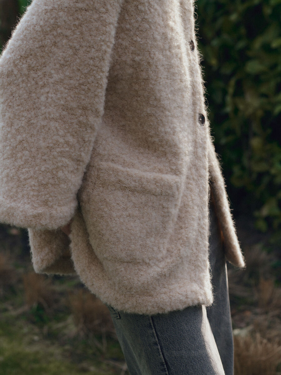 Cardigan-veste oversize en boucl&eacute; alpaga-laine image number 2