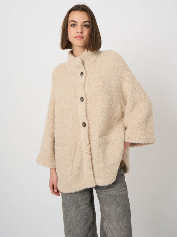 Oversized boucl&eacute; alpaca-wol vestjasje image number 7