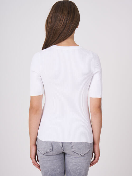 Fine rib knit short sleeve sweater