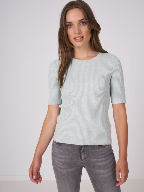 Fine rib knit short sleeve sweater
