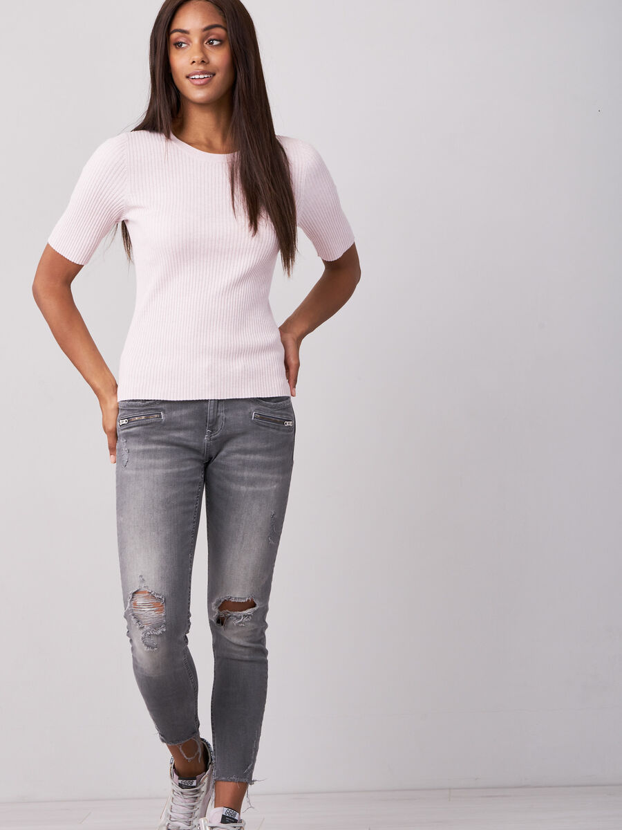 Fine rib knit short sleeve sweater image number 3