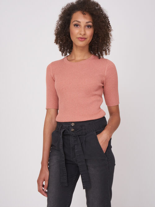 Fine rib knit short sleeve sweater