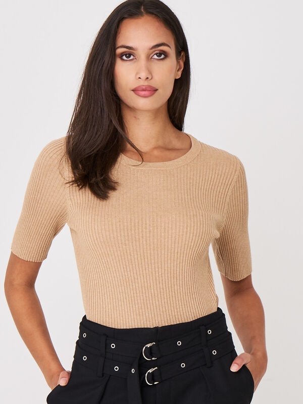Fine rib knit short sleeve sweater