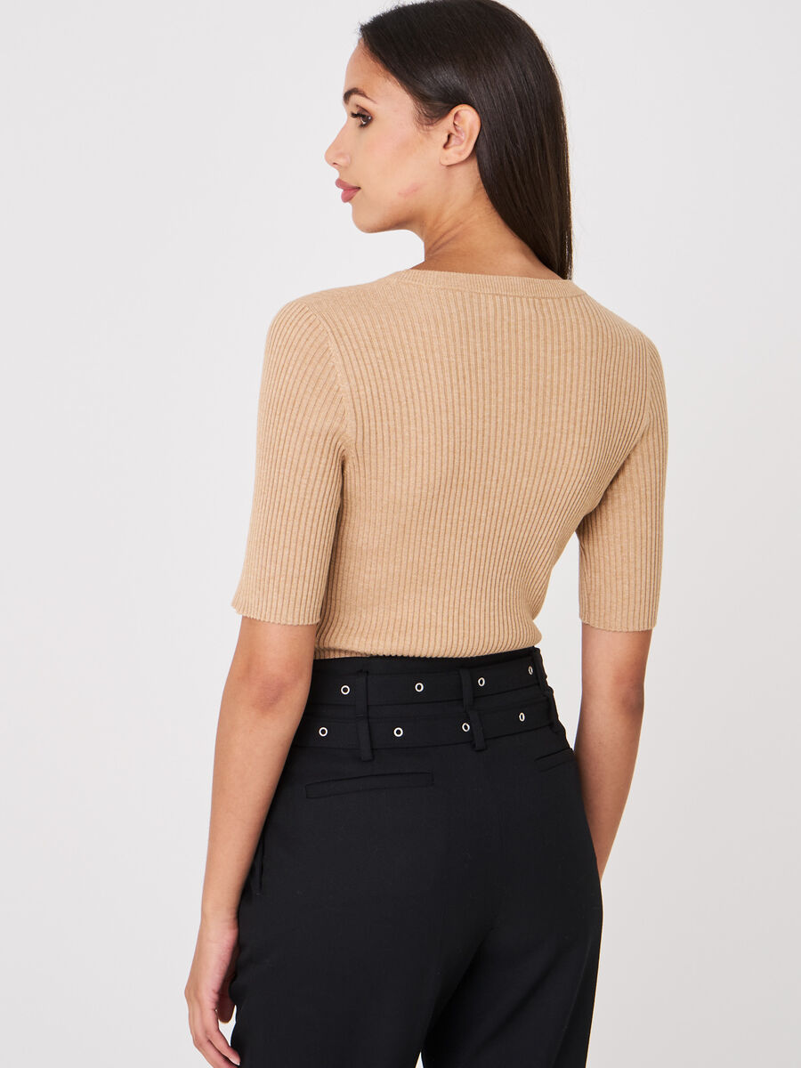 Gerippter Unterzieh-Pullover mit kurze Ärmel image number 1