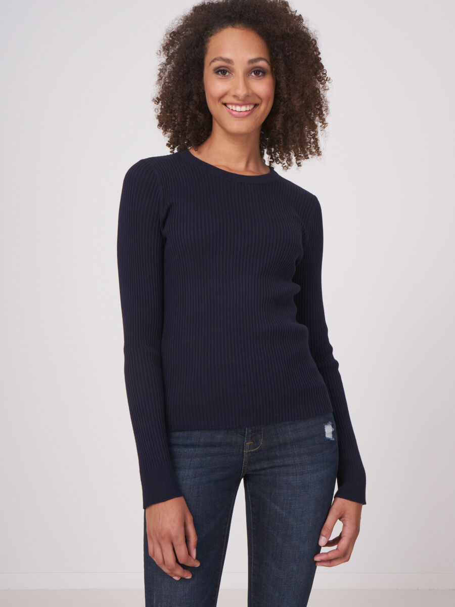 Fine rib knit long sleeve sweater image number 0