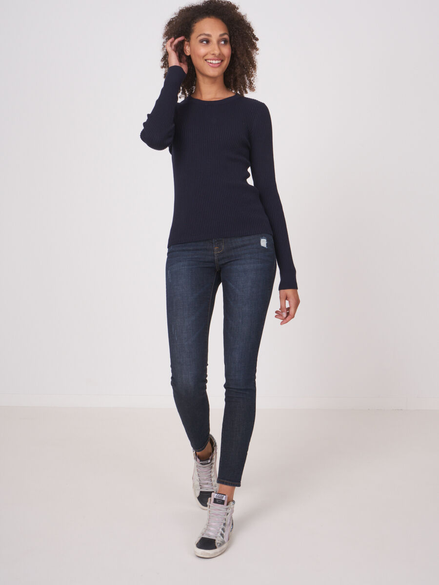 Fine rib knit long sleeve sweater image number 3