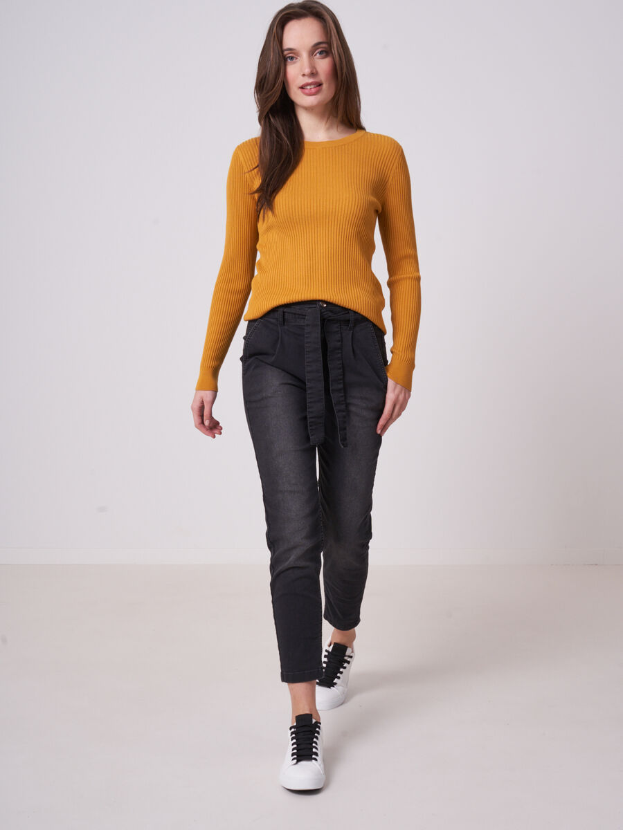 Fine rib knit long sleeve sweater image number 3