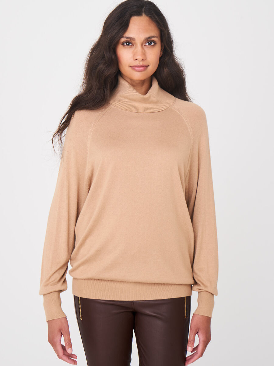 Loose fit turtleneck sweater in bamboo cashmere blend image number 0