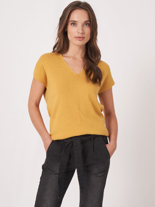 Organic cotton knit sleeveless sweater