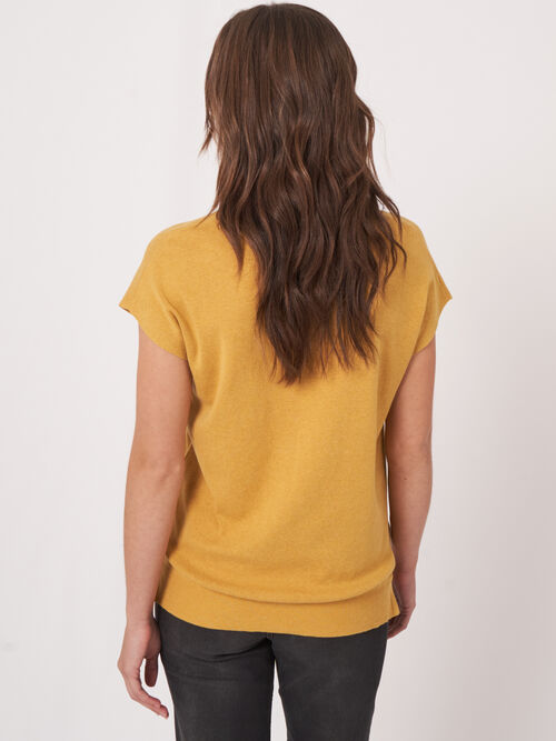 Organic cotton knit sleeveless sweater