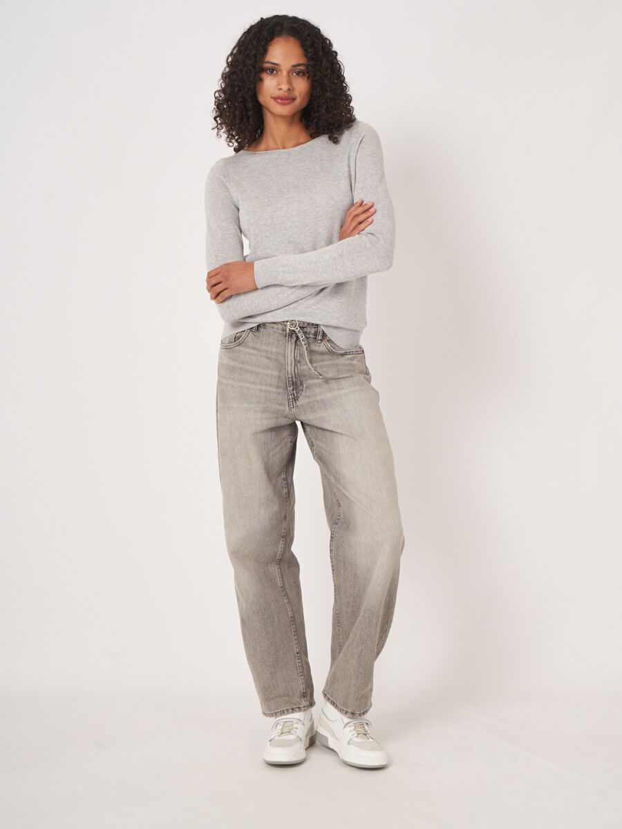 Basic long sleeve pullover in cotton blend image number 4