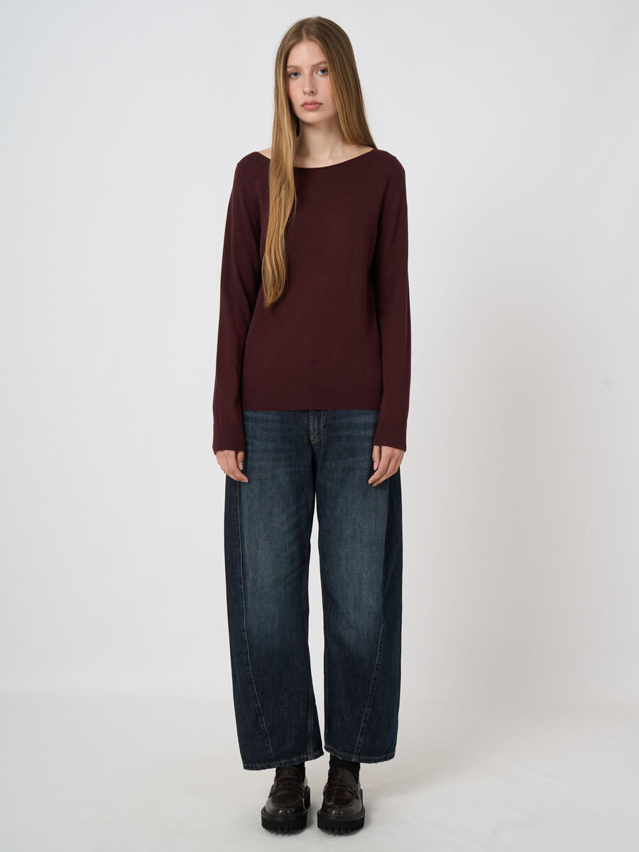 Cotton-Viscose Fine-Knit Boat-Neck Sweater image number 2