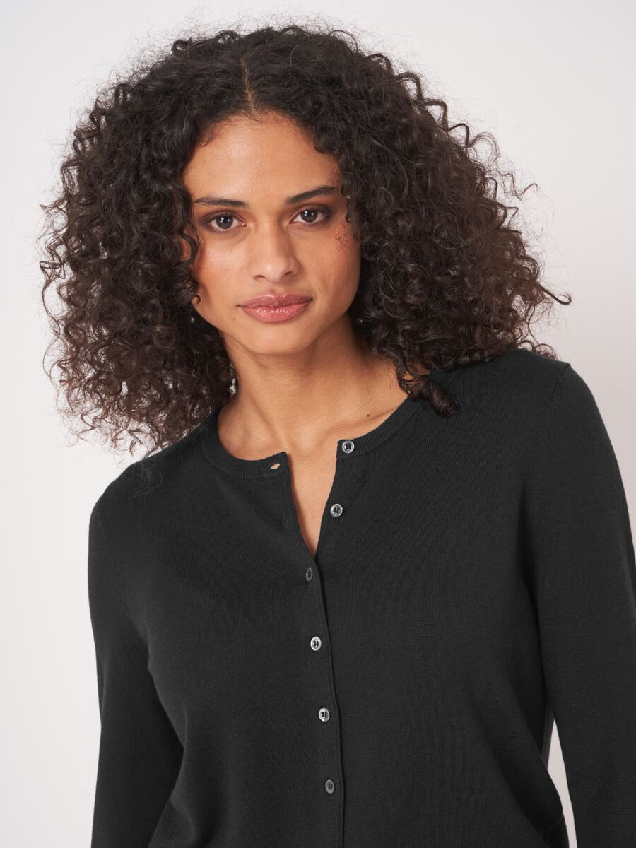 Fine-knit cotton-blend cardigan image number 1