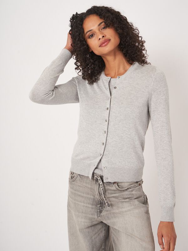 Cardigan basique en fine maille en coton mélangé image number 2