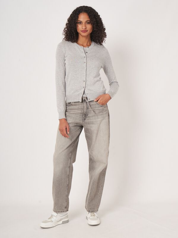 Cardigan basique en fine maille en coton mélangé image number 5