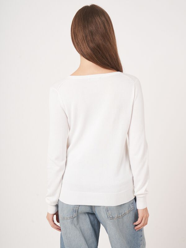 Basic Feinstrick-Pullover mit V-Ausschnitt aus Baumwollmischung image number 4