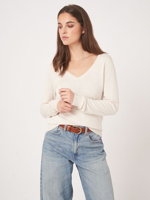 Basic fijngebreide V-hals trui in katoenmix