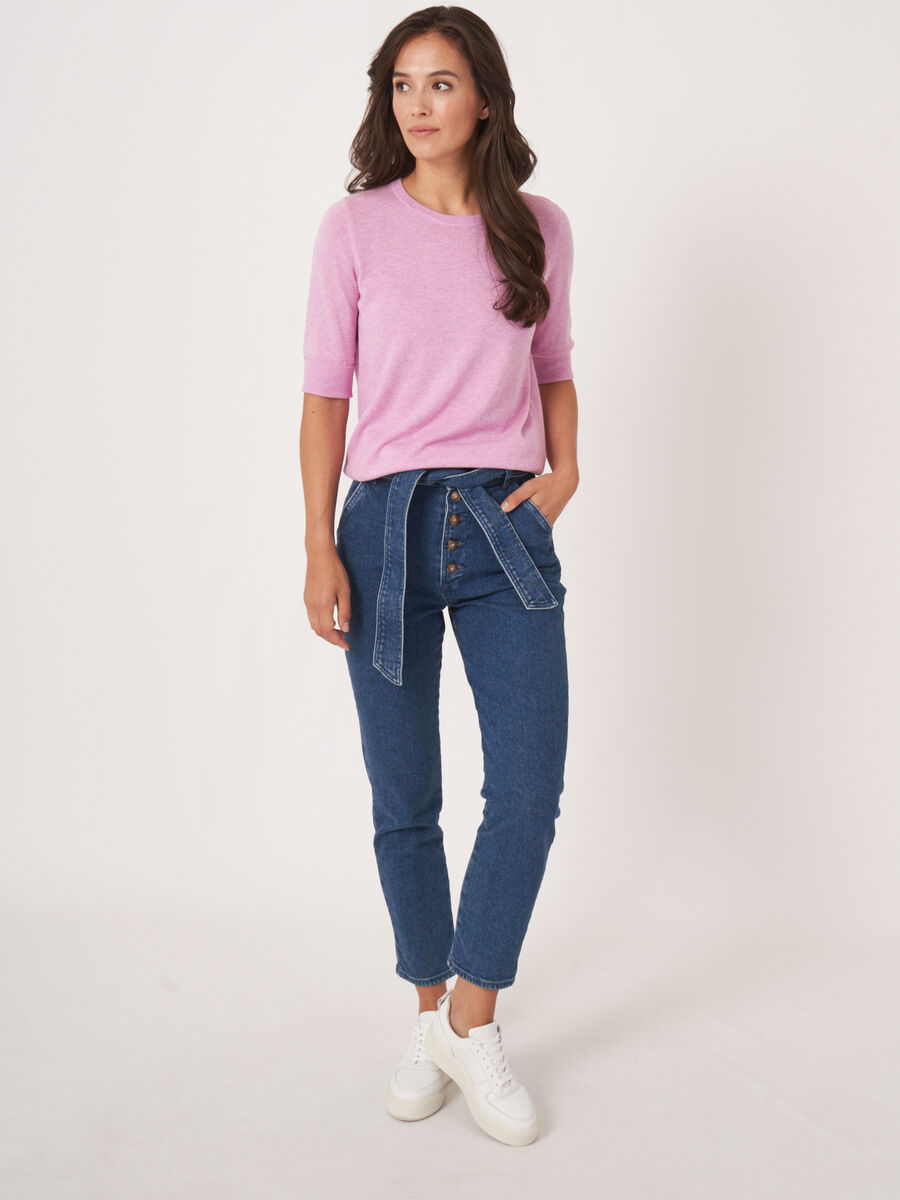 Basic fijngebreide trui met korte mouwen image number 5