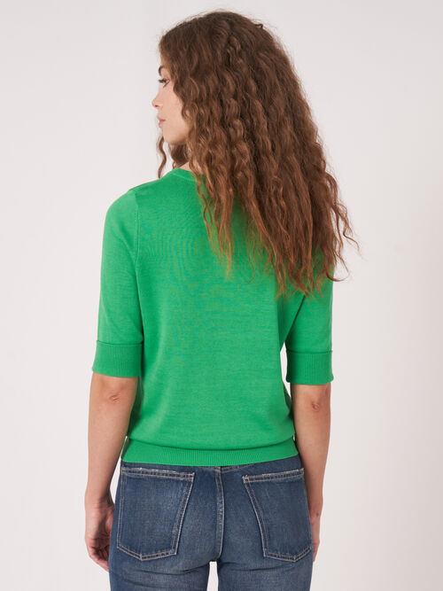 Pull basique &agrave; manches courtes en maille fine en coton m&eacute;lang&eacute;