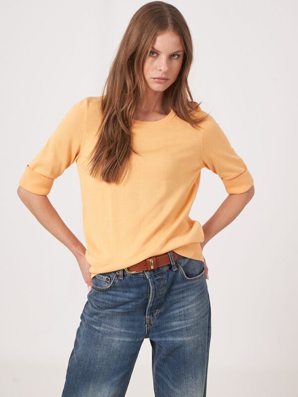 Basic fine knit short sleeve pullover in organic cotton blend image number 0