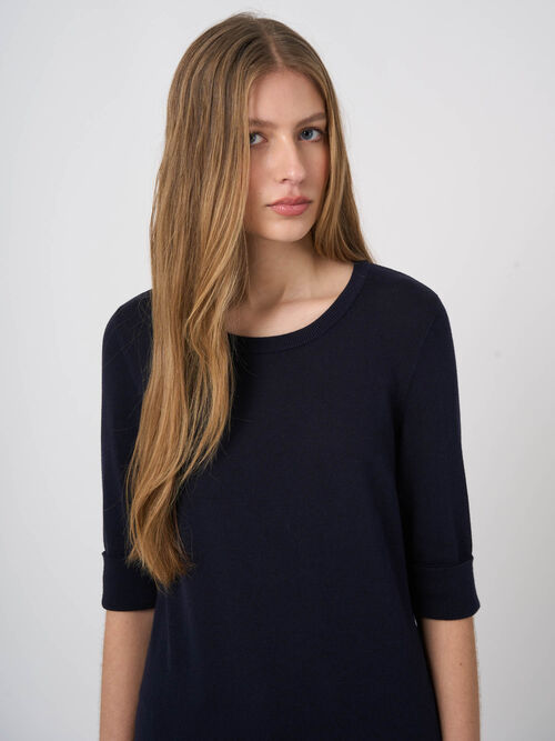 Basic fine knit short sleeve pullover in organic cotton blend