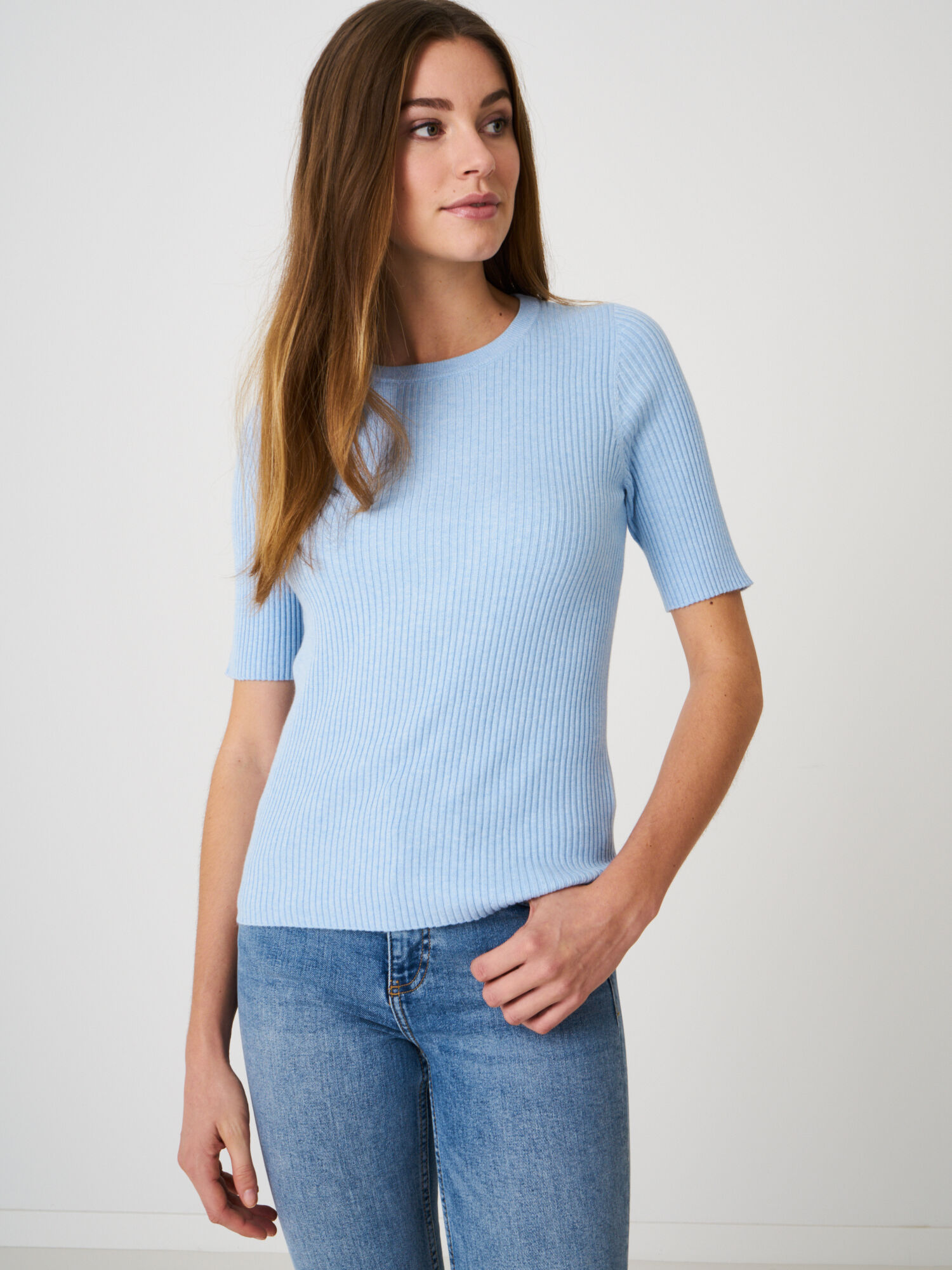 Basic short sleeve slim fit rib knit sweater