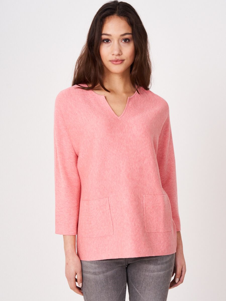 Pullover with 3/4 batwing sleeves and front pockets image number 0