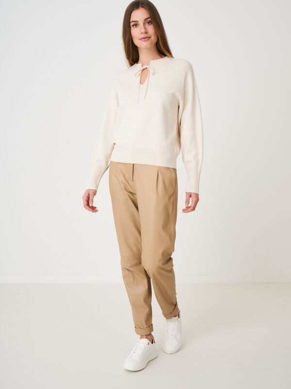 Pullover mit Puffärmeln und Bändchen am Ausschnitt aus Bio-Baumwollmischung image number 3