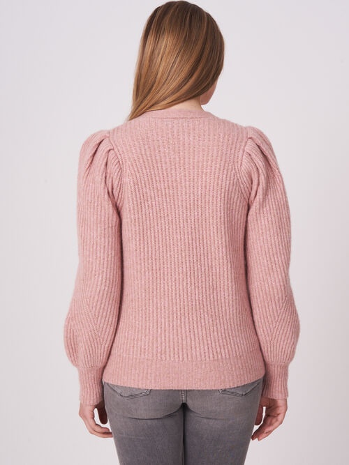 Cardigan met ribtextuur en pofmouwen