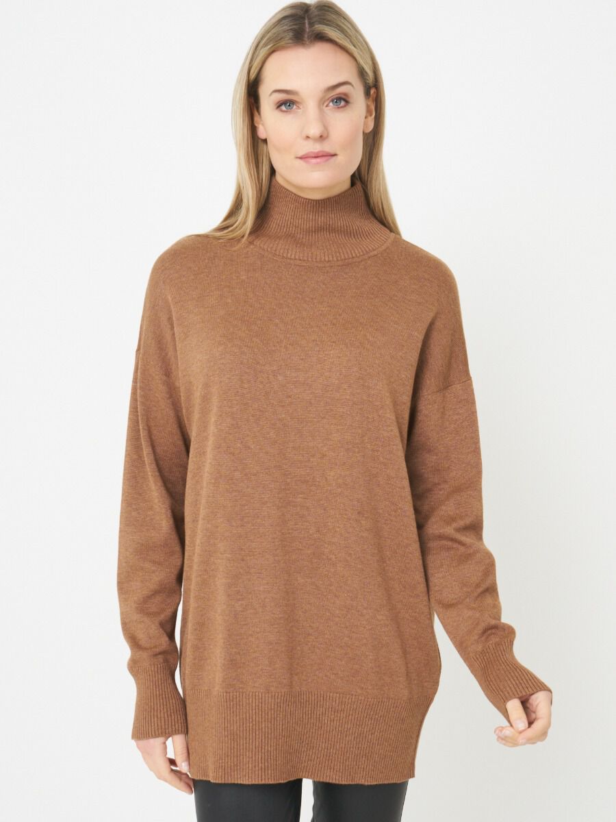 Long sweater with stand collar image number 0