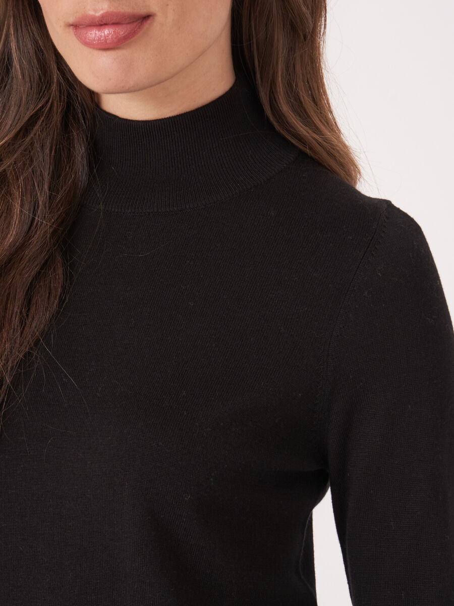 Baumwollmischpullover mit Stehkragen image number 17