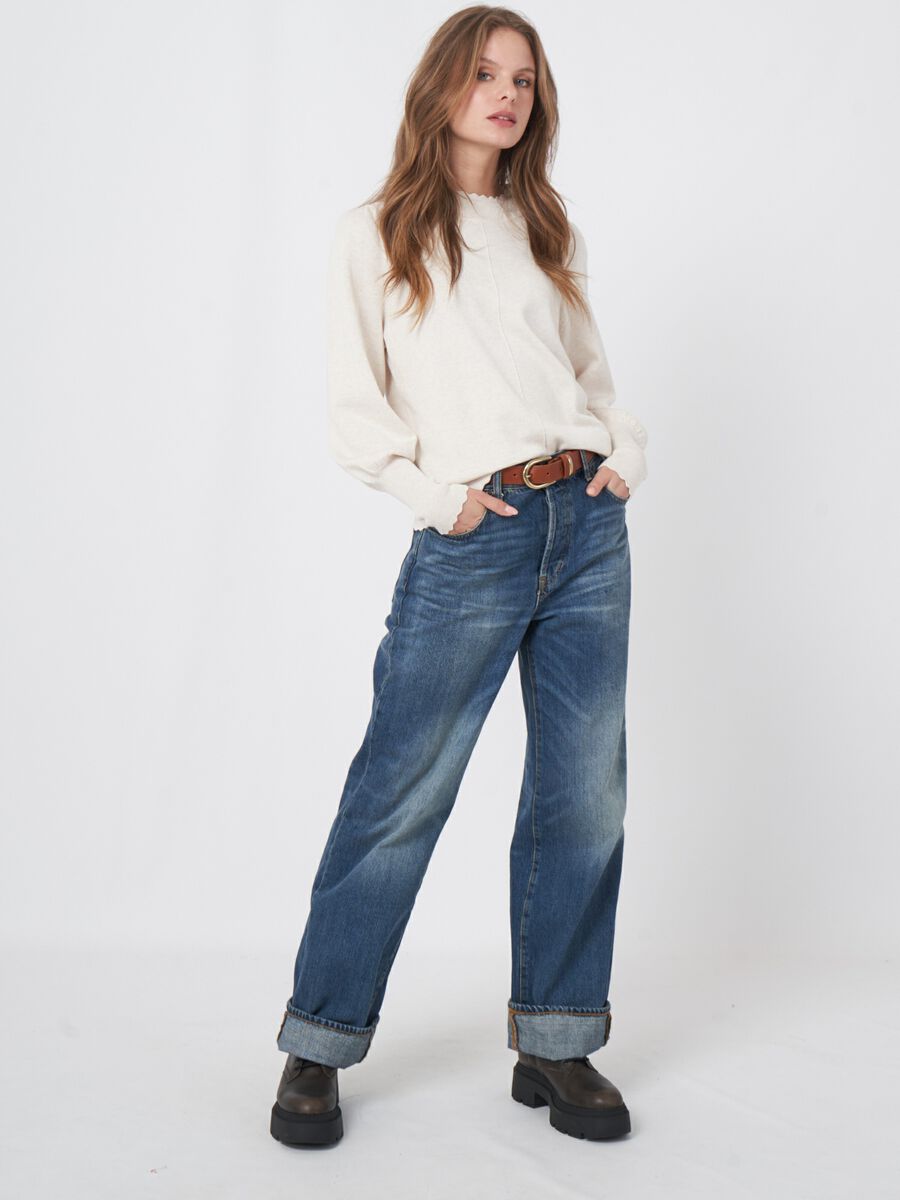 Cotton blend sweater with puff sleeves and scalloped hem image number 2