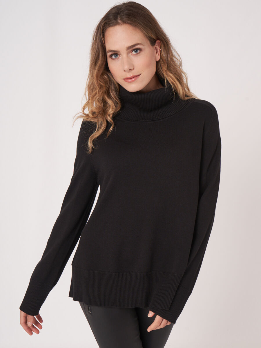 Pullover aus Baumwollmischung mit breitem, geripptem Rollkragen image number 0
