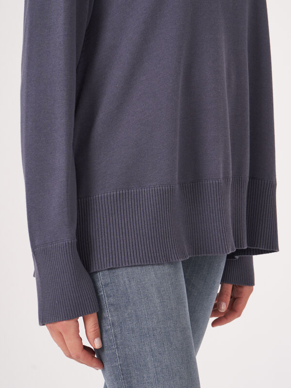 Trui van katoenmix met brede geribde rolkraag image number 4