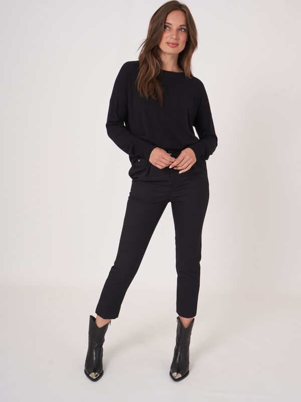 Oversized cashmere blend sweater with dividing seam image number 4