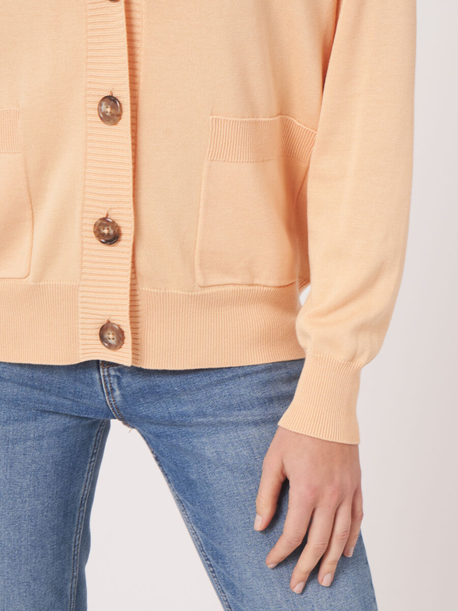 Cotton blend buttoned cardigan with pockets image number 3