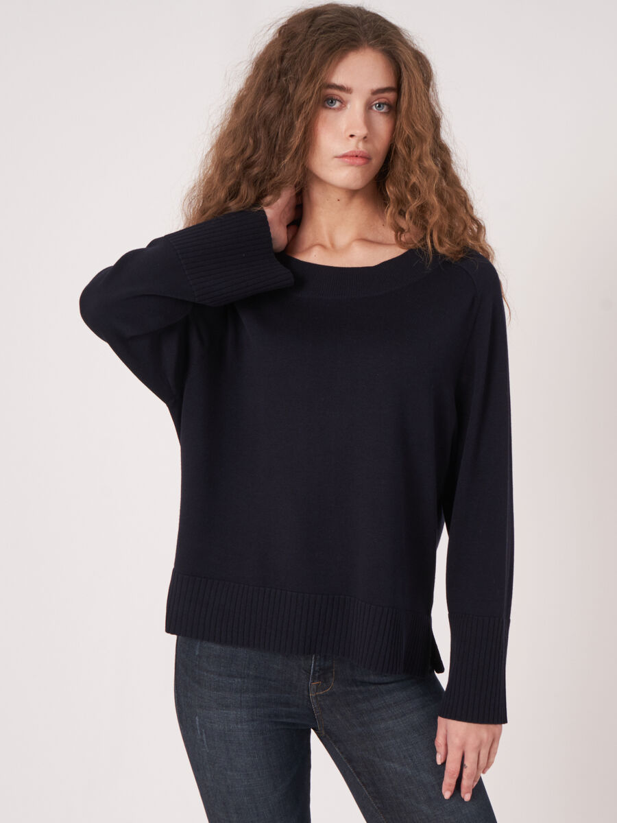 Knitted sweater with wide ribbed hem image number 0