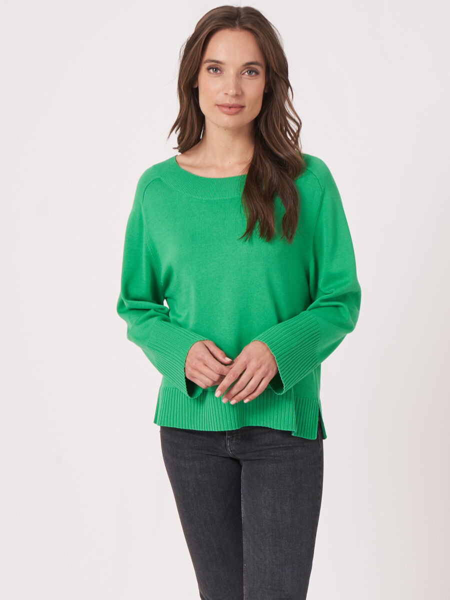 Knitted sweater with wide ribbed hem image number 0