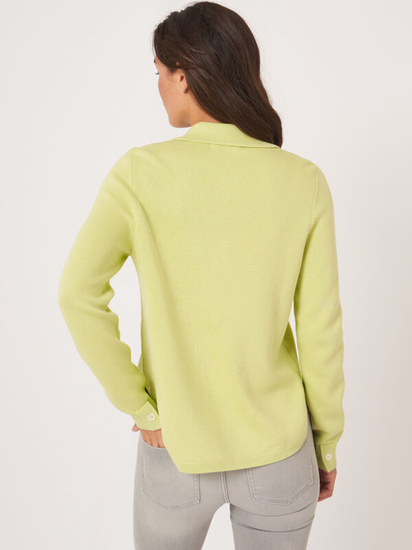 Strickjacke mit Hemdkragen und Taschen image number 2