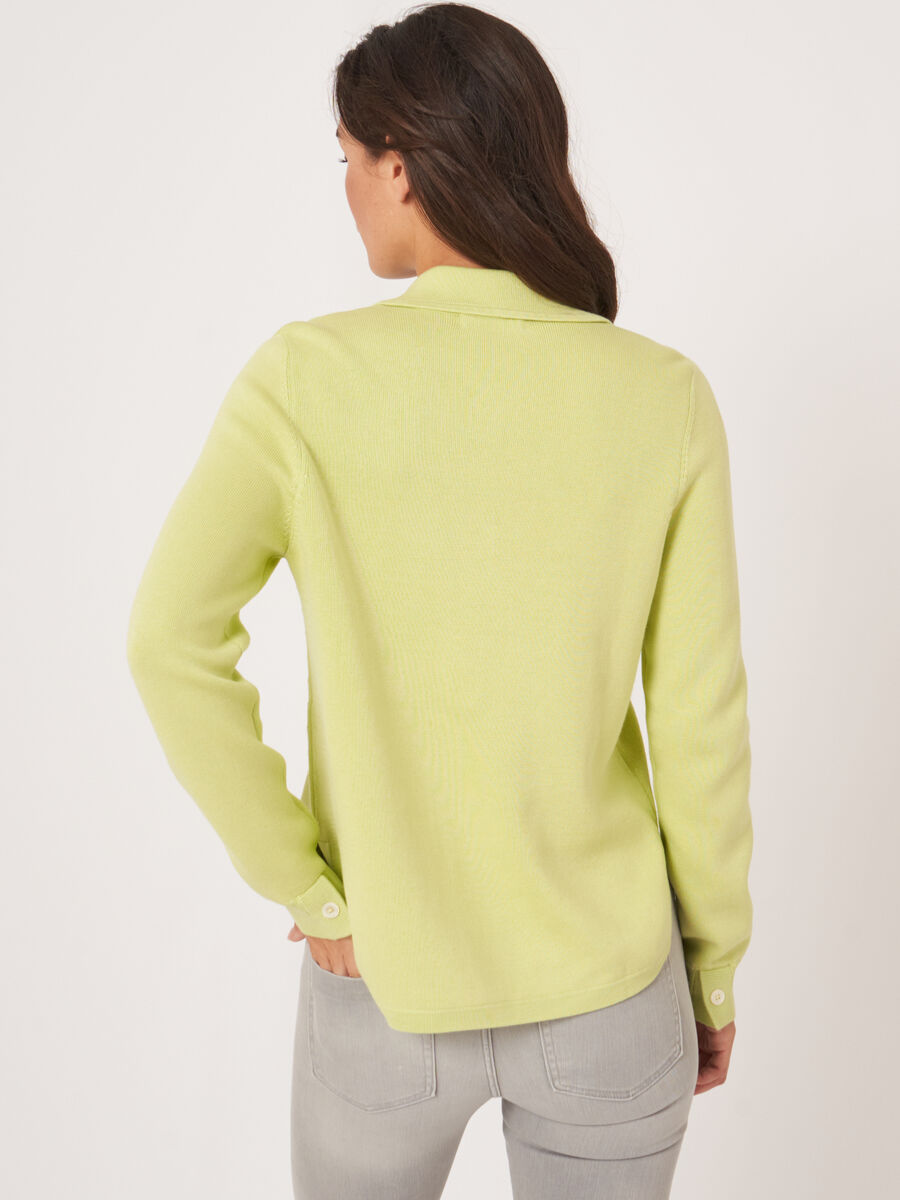 Gebreid vest met overhemdkraag en zakken image number 2