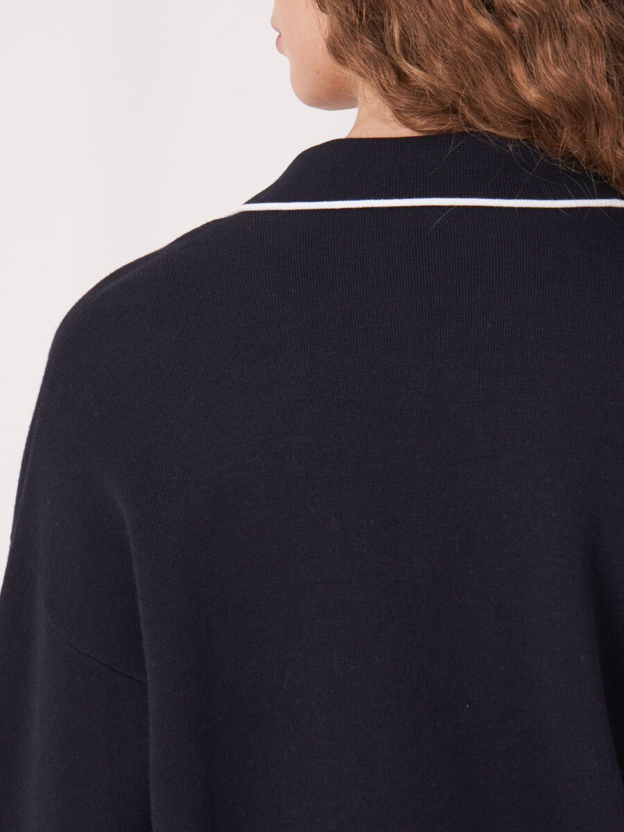 Gebreid vest met overhemdkraag en contrasterende naad image number 2