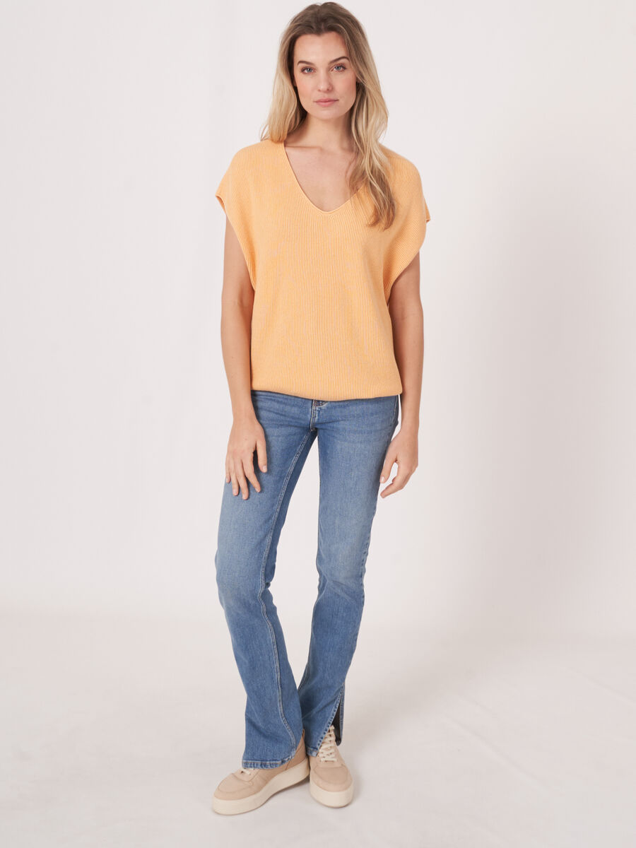 Cashmere cotton blend V-neck knitted top  image number 6