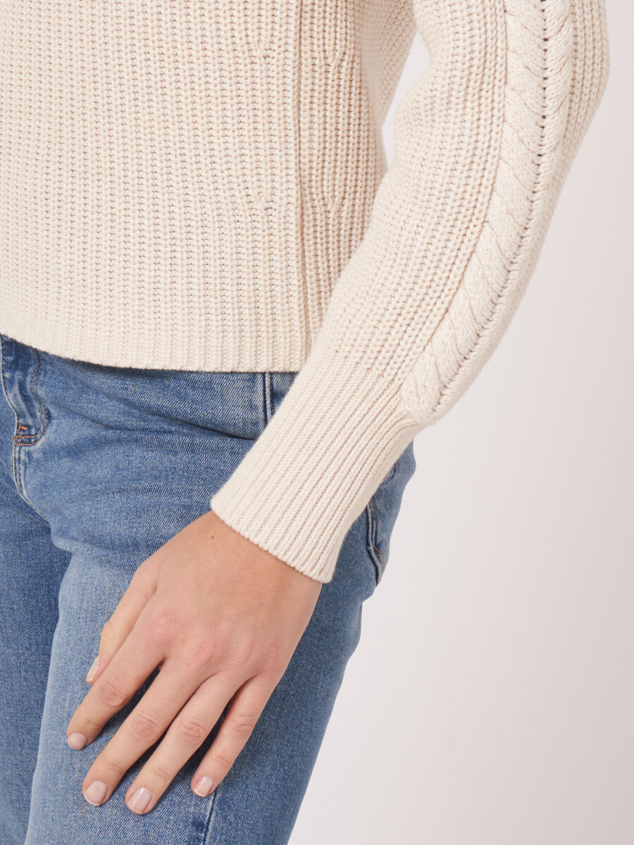 Ribtrui met pofschouders image number 3